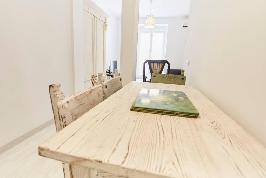 Original Y Coqueto Apartamento Junto A Plaza Mayor Apartment Madrid Bagian luar foto