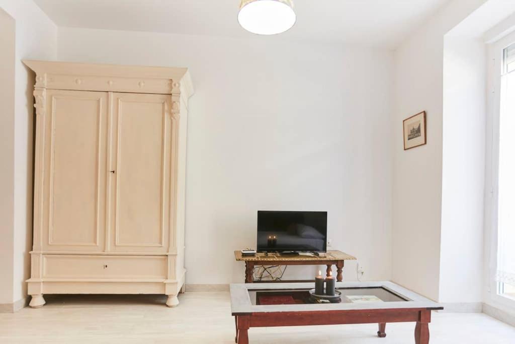 Original Y Coqueto Apartamento Junto A Plaza Mayor Apartment Madrid Bagian luar foto