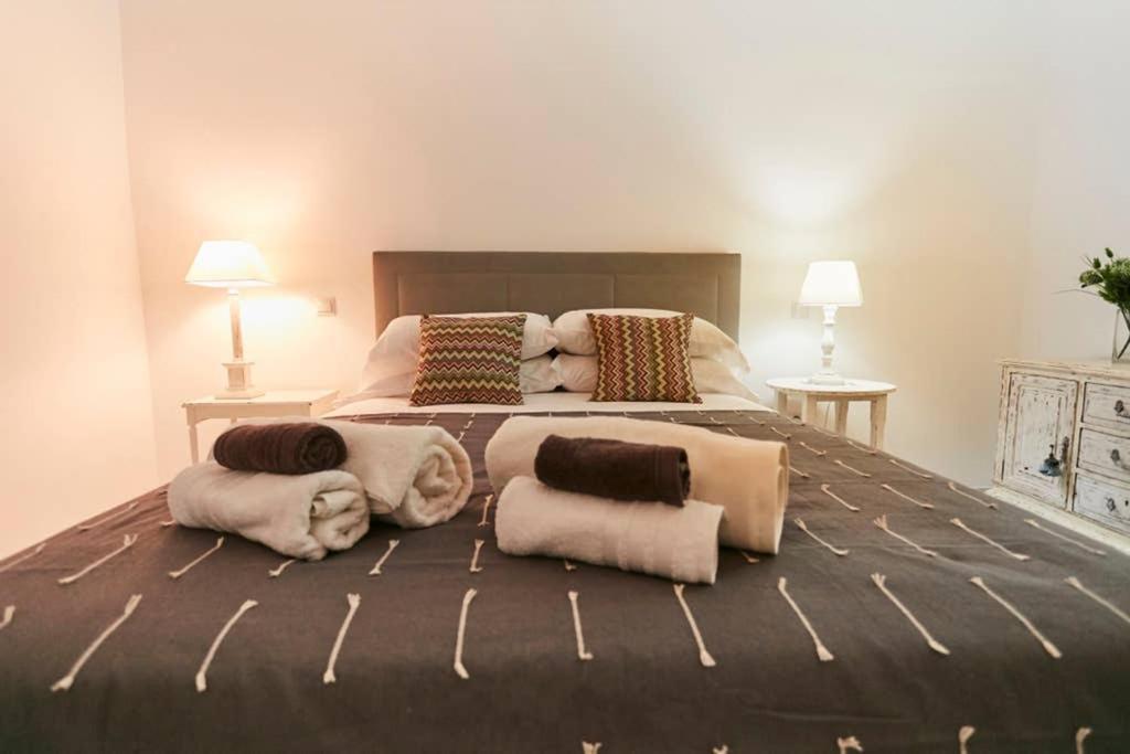 Original Y Coqueto Apartamento Junto A Plaza Mayor Apartment Madrid Bagian luar foto